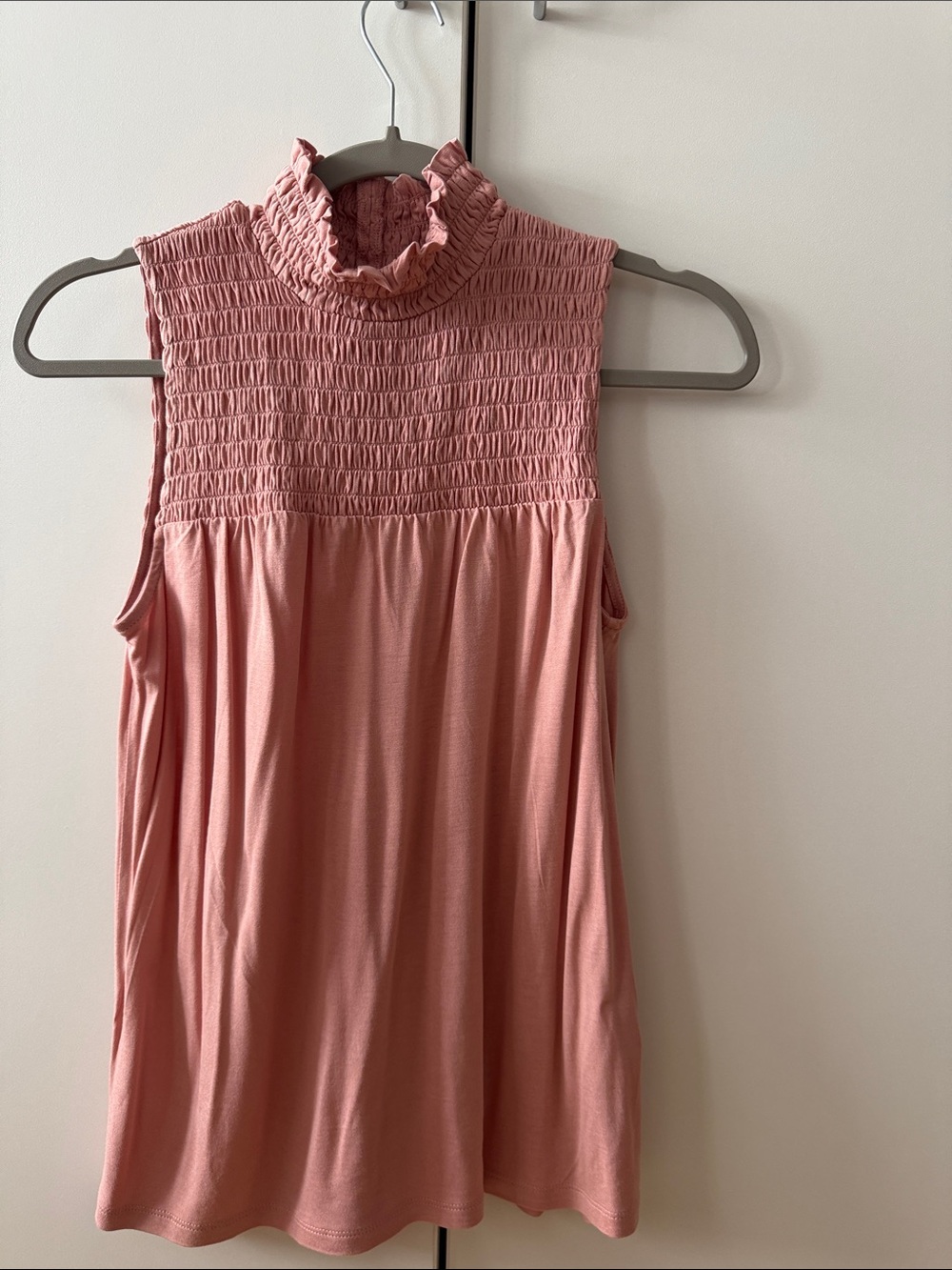 Sleeveless Smocked Mock Neck top XSM Banana Republic coral top